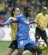 Суботич (сзади) против Саного...,AP