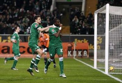 Герой встречи, Reuters