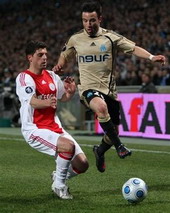 Матью Вальбуэна (справа), AP