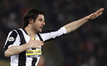 Винченцо Яквинта, АР