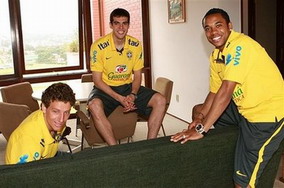 Элано, Кака, Робиньо, AP