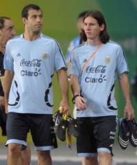 Хавьер Маскерано и Лео Месси