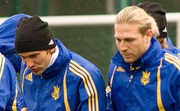 Андреи договариваются, как обыграть Англию, фото Ильи Хохлова