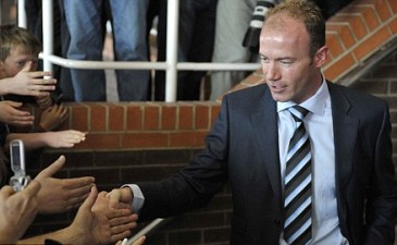 Алан Ширер снова на Сент Джеймс Парк