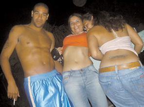 Танцуют все! wordpress.com