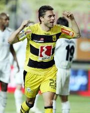 Яхич приблизил Арис к плей-офф, arisfc.gr