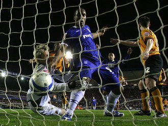 Камерон открывает счет