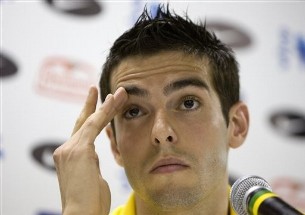 Кака борется со слухами, AP