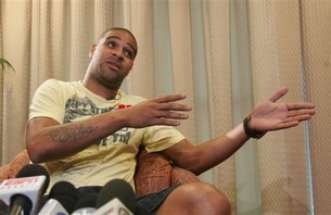 Пойду в театр работать! AP