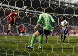 Ганновер бьет Герту, AP