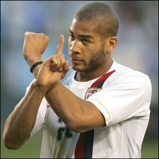 Огучи Оньеву, AP