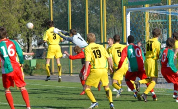 Сельское дерби, фото fc-kt.com
