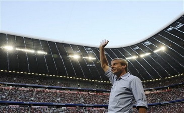 Аufwiedersehen!  AP Photo