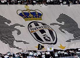 Тиффози Ювентуса митингуют