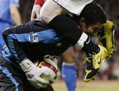 Руни верхом на Джеймсе, Reuters