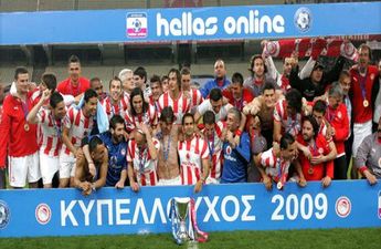 Олимпиакос берет Кубок Греции