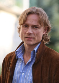 Валерий Карпин