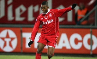 Эльеро Элиа, v-bal.nl