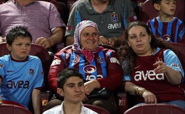 Милые дамы из Трабзона еще сохраняют надежду, sabah.com.tr