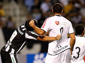 Вот так играет Роналдо!:) Фото тура, однако! Globo.com