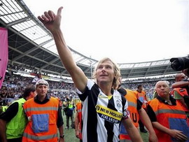 Павел Недвед, AP