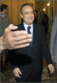 Зидан протянул руку помощи Пересу