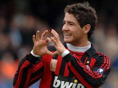 Алешандре Пато, acmilan.com