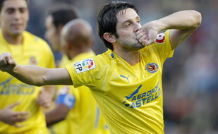 Нихат Кавечи