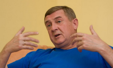 Владимир Бессонов, www.fcdnipro.ua