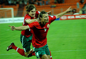 Максим Ромащенко возвращается в российский футбол