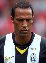 Джонатан Зебина