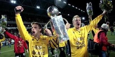 Андерс и Матиас Свенссон празднуют чемпионство