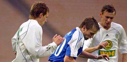 Гусев против двух львовян, fcdynamo.kiev.ua