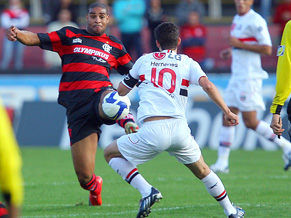 Адриано против Эрнанеса, globo.com