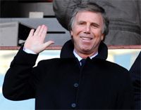 Дима, помаши маме!