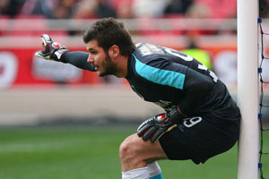 Жулио Сезар метит в основу Бенфики, фото abola.pt