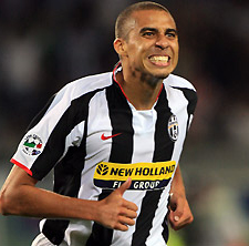 И зубы у Трезеге отличные :)