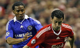 Альваро Арбелоа (справа), AP