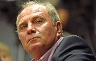 Ули Хенесс, spox.com