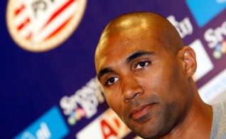 Орландо Энгелаар, v-bal.nl