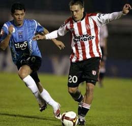 Альварес атакует Табареса, фото Reuters