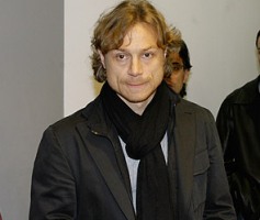 Валерий Карпин