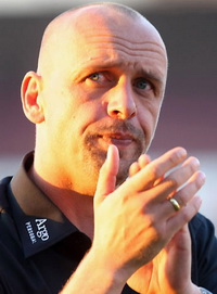 Станиславски (тренер Санкт-Паули) впервые бит в этом сезоне, bundesliga.de