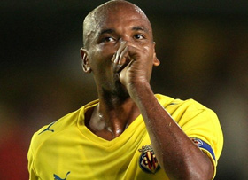 Бабушка Миша, я люблю Вас!, фото uefa.com