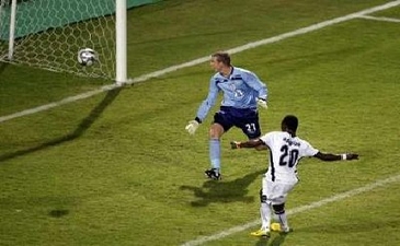 Избиение англичан, Reuters