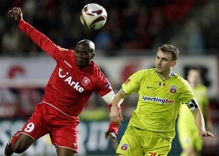 Героический Нкуфо, АР