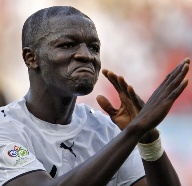 А бутсы кто чистить будет? АР