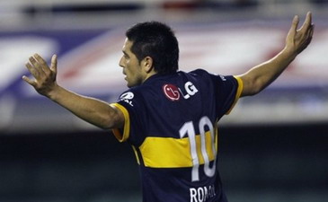 Хуан Роман Рикельме, AP