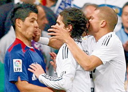 Альбин, Гаго и привычно добродушный Пепе