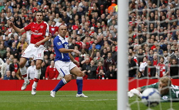 Ван Перси открывает счет, Getty Images